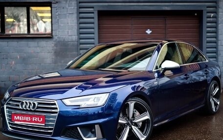 Audi A4, 2018 год, 3 400 000 рублей, 1 фотография