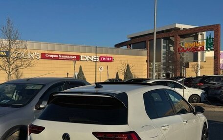 Volkswagen Golf VIII, 2022 год, 2 070 000 рублей, 2 фотография