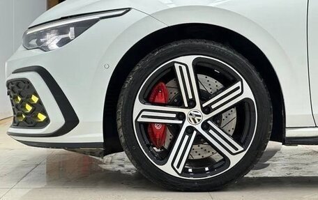 Volkswagen Golf VIII, 2022 год, 2 070 000 рублей, 7 фотография