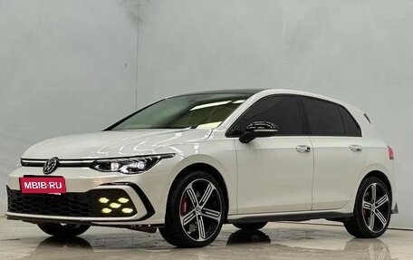 Volkswagen Golf VIII, 2022 год, 2 070 000 рублей, 4 фотография