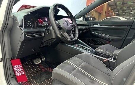 Volkswagen Golf VIII, 2022 год, 2 070 000 рублей, 20 фотография