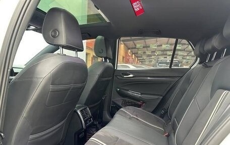 Volkswagen Golf VIII, 2022 год, 2 070 000 рублей, 24 фотография