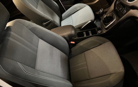 Ford C-MAX II, 2019 год, 1 300 000 рублей, 18 фотография