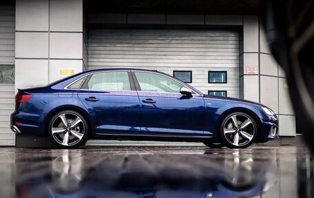 Audi A4, 2018 год, 3 400 000 рублей, 6 фотография