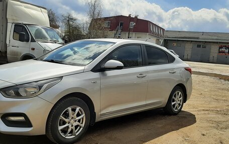 Hyundai Solaris II рестайлинг, 2018 год, 1 450 000 рублей, 2 фотография