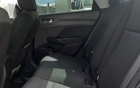 Hyundai Solaris II рестайлинг, 2018 год, 1 450 000 рублей, 10 фотография