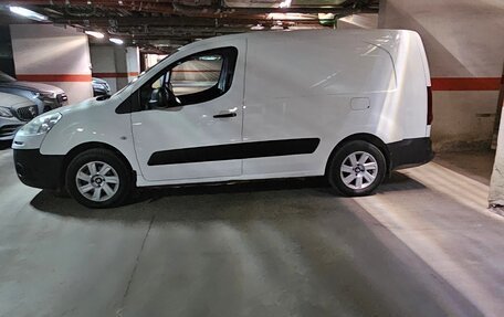 Peugeot Partner II рестайлинг 2, 2013 год, 680 000 рублей, 3 фотография