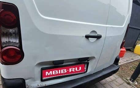 Peugeot Partner II рестайлинг 2, 2013 год, 680 000 рублей, 9 фотография