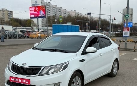KIA Rio III рестайлинг, 2013 год, 595 000 рублей, 1 фотография