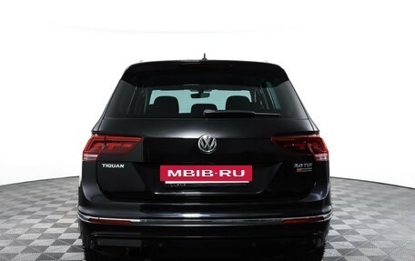 Volkswagen Tiguan II, 2017 год, 2 490 000 рублей, 6 фотография