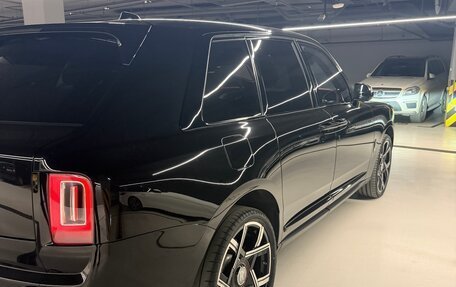 Rolls-Royce Cullinan, 2022 год, 40 490 000 рублей, 4 фотография