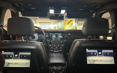 Rolls-Royce Cullinan, 2022 год, 40 490 000 рублей, 13 фотография