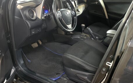 Toyota RAV4, 2013 год, 1 900 000 рублей, 8 фотография