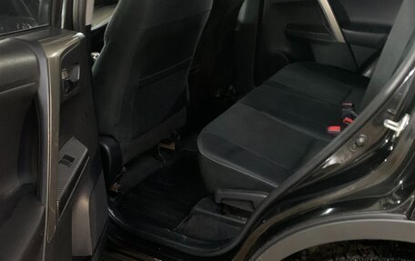 Toyota RAV4, 2013 год, 1 900 000 рублей, 11 фотография