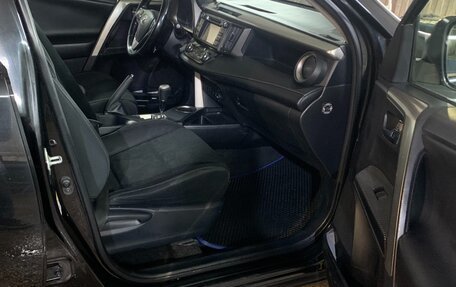 Toyota RAV4, 2013 год, 1 900 000 рублей, 15 фотография