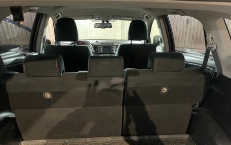 Toyota RAV4, 2013 год, 1 900 000 рублей, 17 фотография