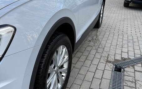 Volkswagen Tiguan II, 2019 год, 2 300 000 рублей, 4 фотография