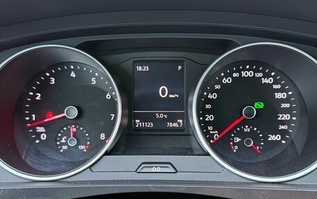 Volkswagen Tiguan II, 2019 год, 2 300 000 рублей, 16 фотография