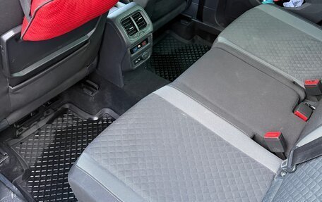 Volkswagen Tiguan II, 2019 год, 2 300 000 рублей, 17 фотография