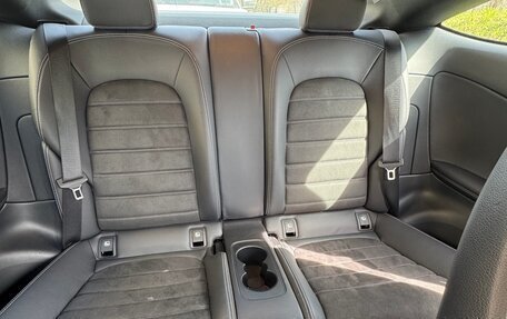 Mercedes-Benz C-Класс, 2018 год, 3 090 000 рублей, 15 фотография