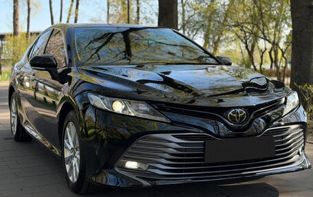Toyota Camry, 2018 год, 1 520 000 рублей, 6 фотография