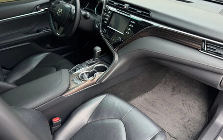 Toyota Camry, 2018 год, 1 520 000 рублей, 19 фотография