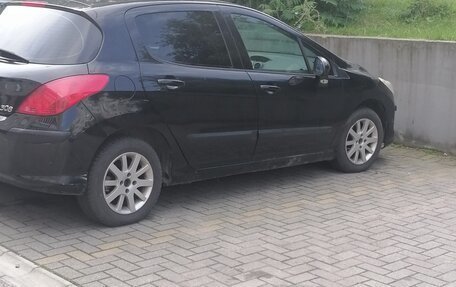 Peugeot 308 II, 2011 год, 295 000 рублей, 2 фотография