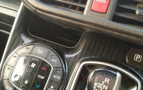 Toyota Esquire I, 2017 год, 2 120 000 рублей, 9 фотография