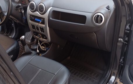 Renault Logan I, 2011 год, 395 000 рублей, 5 фотография