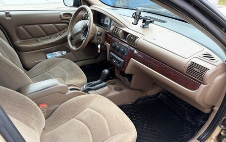 Dodge Stratus II, 2001 год, 285 000 рублей, 11 фотография
