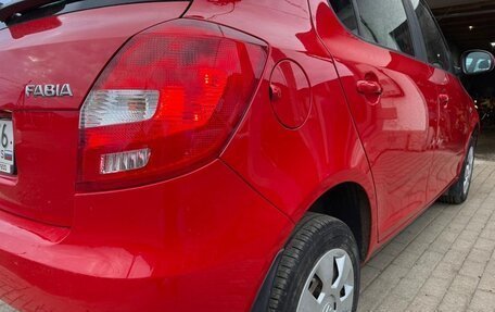 Skoda Fabia II, 2014 год, 680 000 рублей, 4 фотография