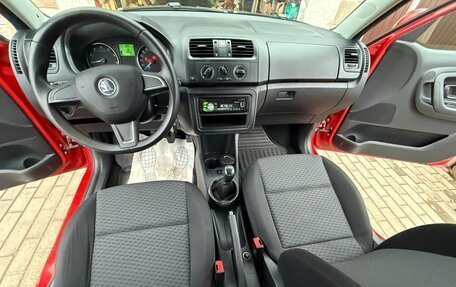 Skoda Fabia II, 2014 год, 680 000 рублей, 10 фотография