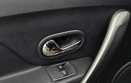 Renault Sandero II рестайлинг, 2016 год, 880 000 рублей, 16 фотография