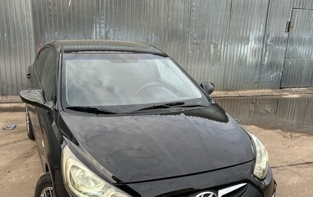 Hyundai Solaris II рестайлинг, 2013 год, 535 000 рублей, 3 фотография