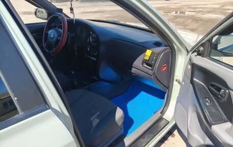 Hyundai Elantra III, 2005 год, 19 фотография