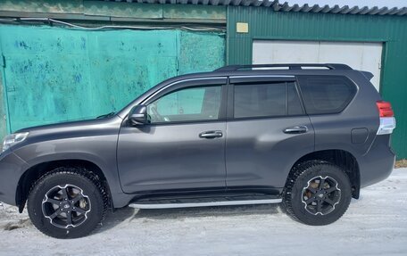 Toyota Land Cruiser Prado 150 рестайлинг 2, 2011 год, 2 900 000 рублей, 2 фотография