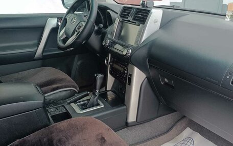 Toyota Land Cruiser Prado 150 рестайлинг 2, 2011 год, 2 900 000 рублей, 4 фотография