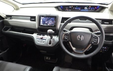 Honda Freed II, 2023 год, 1 230 000 рублей, 5 фотография