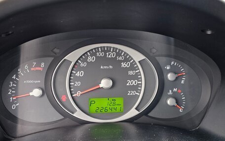 Hyundai Tucson III, 2006 год, 700 000 рублей, 8 фотография