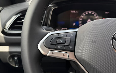 Volkswagen T-Roc I, 2024 год, 4 362 859 рублей, 12 фотография