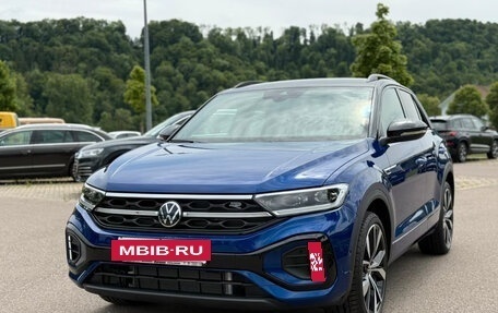Volkswagen T-Roc I, 2024 год, 4 362 859 рублей, 2 фотография
