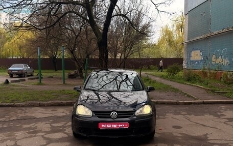 Volkswagen Golf V, 2004 год, 480 000 рублей, 1 фотография
