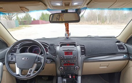 KIA Sorento II рестайлинг, 2010 год, 1 300 000 рублей, 13 фотография