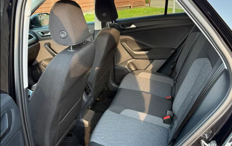 Volkswagen T-Roc I, 2024 год, 3 810 020 рублей, 7 фотография