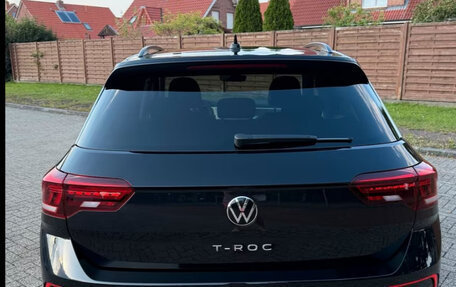 Volkswagen T-Roc I, 2024 год, 3 810 020 рублей, 4 фотография