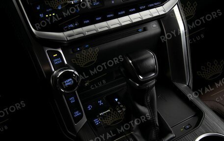 Toyota Land Cruiser, 2022 год, 18 490 000 рублей, 11 фотография