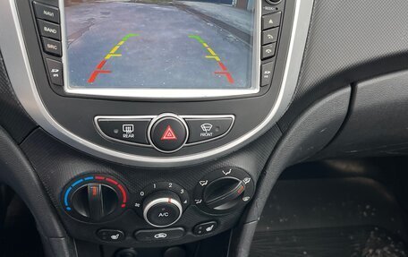 Hyundai Solaris II рестайлинг, 2012 год, 870 000 рублей, 17 фотография