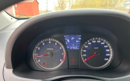 Hyundai Solaris II рестайлинг, 2012 год, 870 000 рублей, 19 фотография