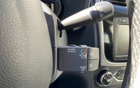 Renault Sandero II рестайлинг, 2019 год, 1 235 000 рублей, 20 фотография