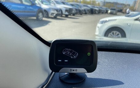 Renault Sandero II рестайлинг, 2019 год, 1 235 000 рублей, 19 фотография